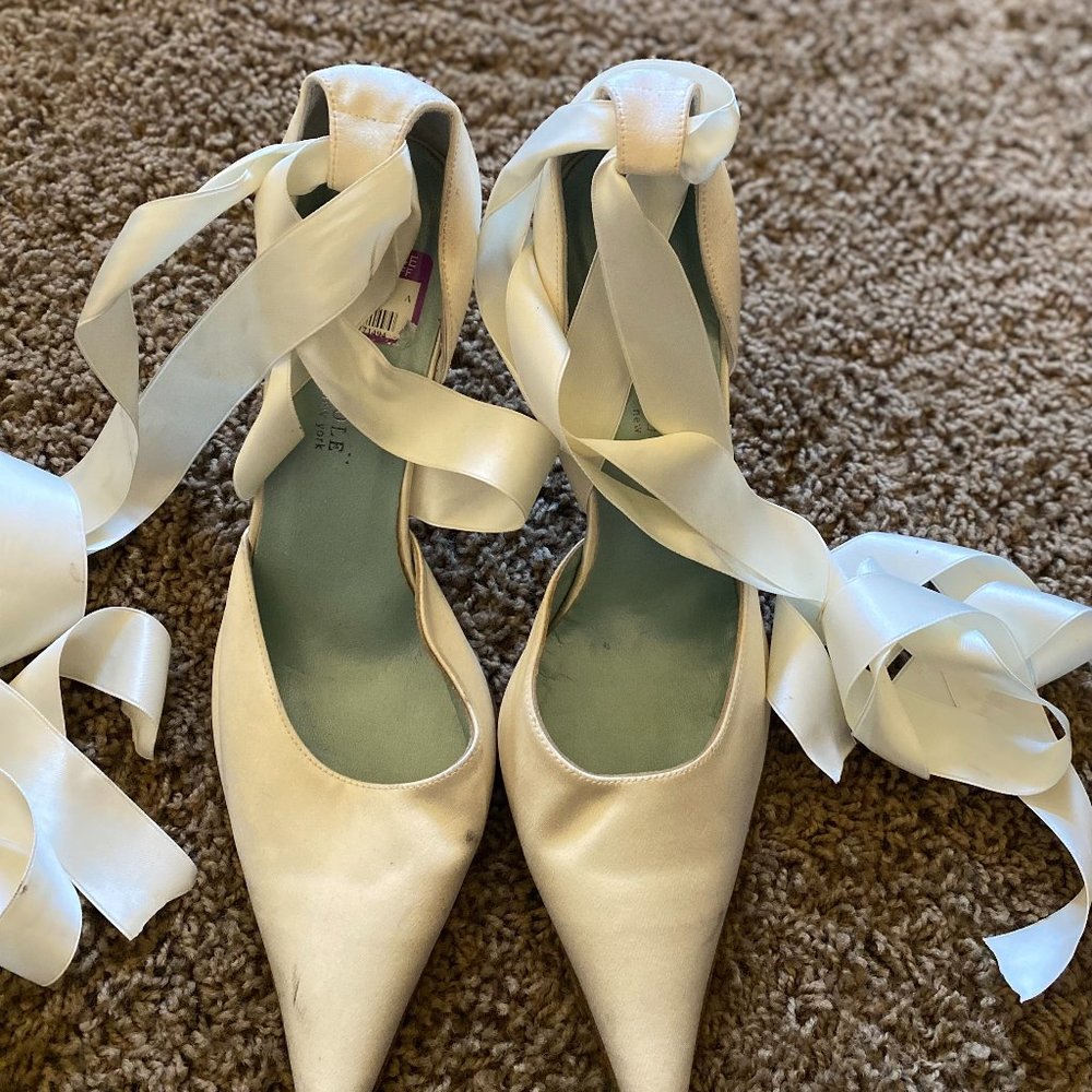 UNWORN Kenneth Cole King Toe Ribbon Lace-up Stilettos